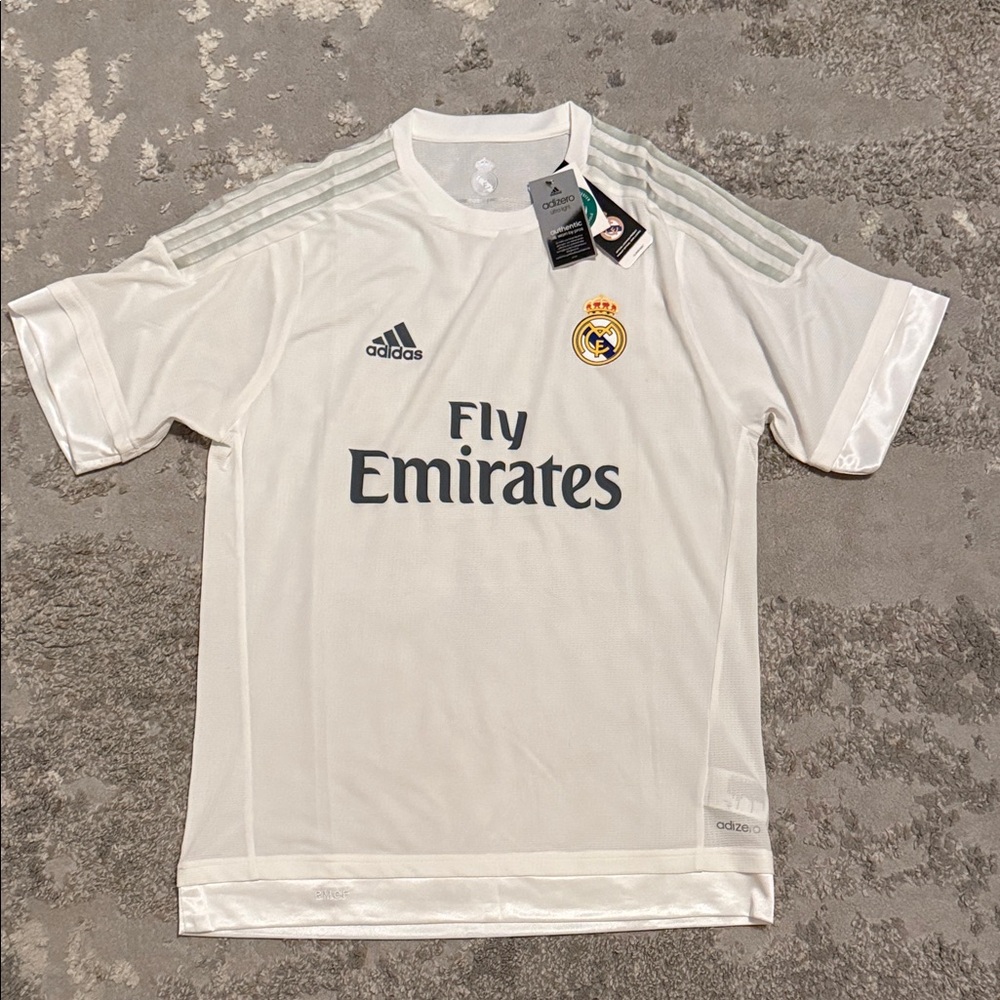 Real Madrid 2015/16 Home Jersey